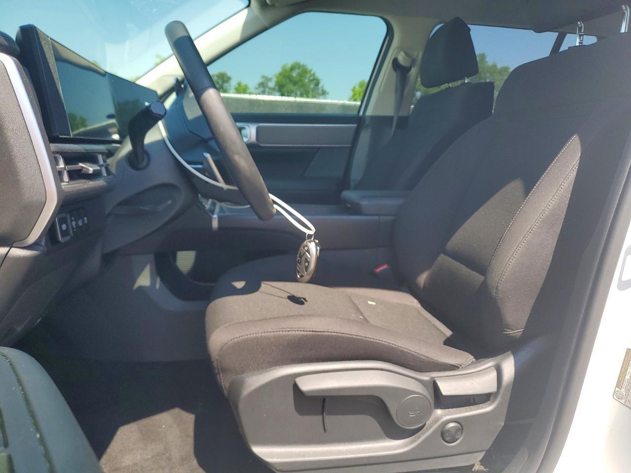 2026 Hyundai Santa Fe Se - Image 7