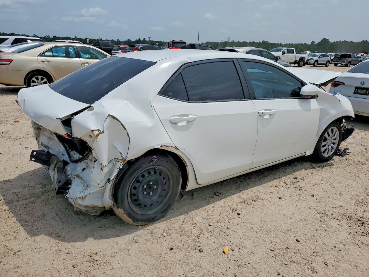 2016 Toyota Corolla L - Фото 3