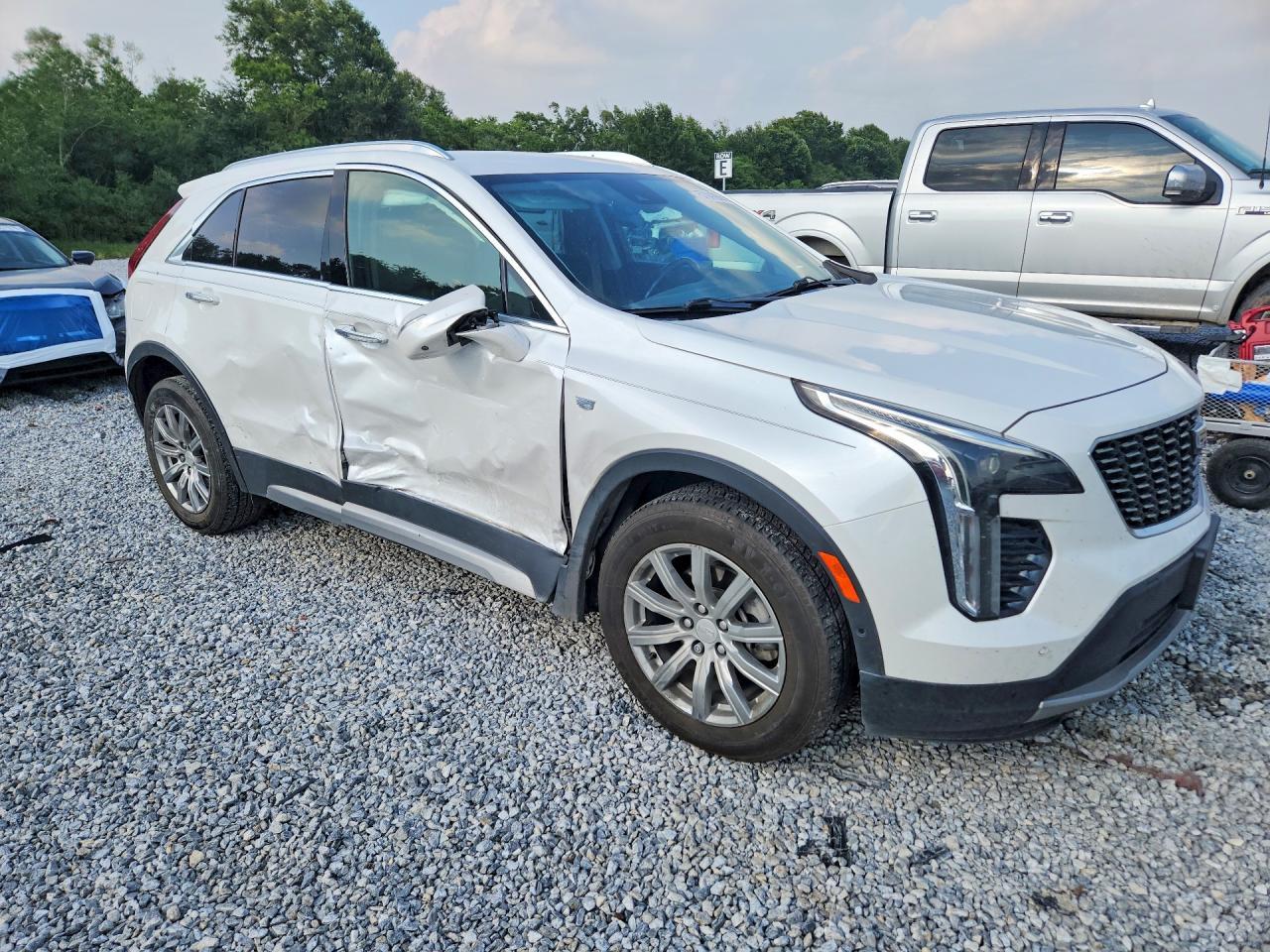 2020 Cadillac Xt4 Premium Luxury - Image 4
