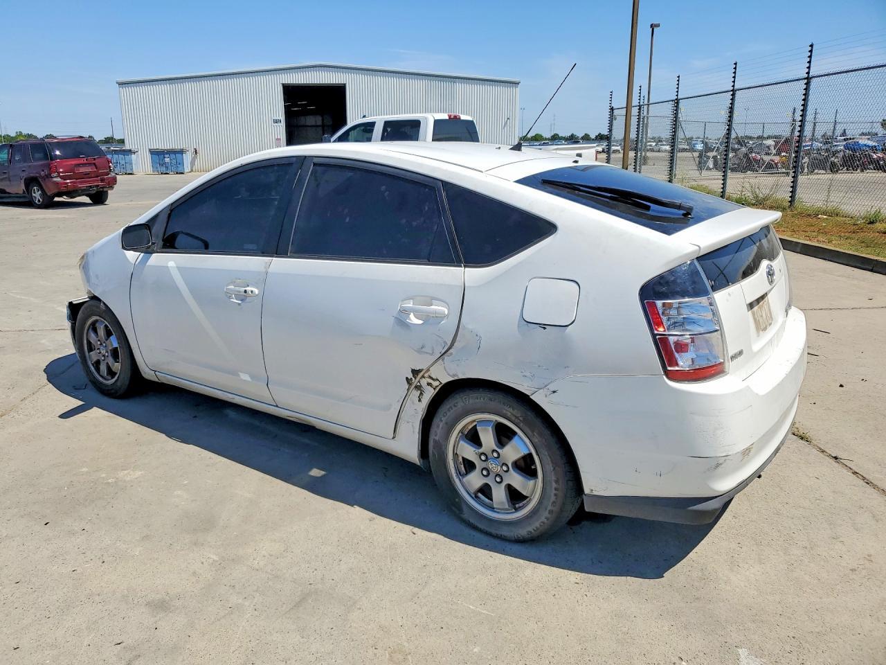 2005 Toyota Prius Base - Фото 2