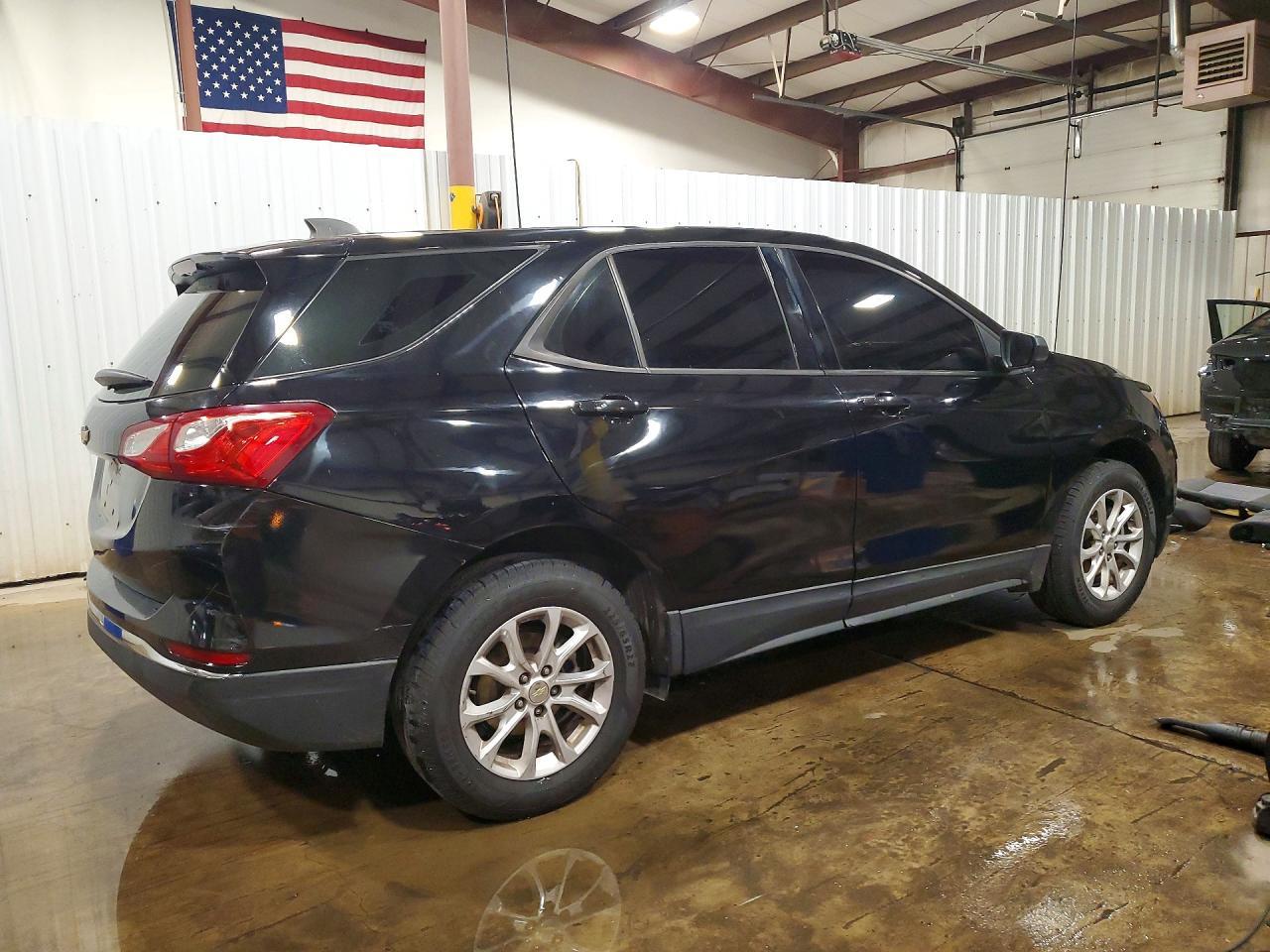 2018 Chevrolet Equinox Ls - Image 3