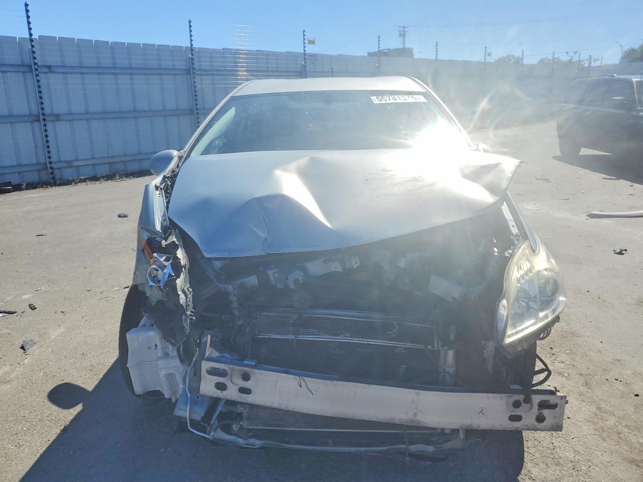 2013 Toyota Prius Four - Image 5