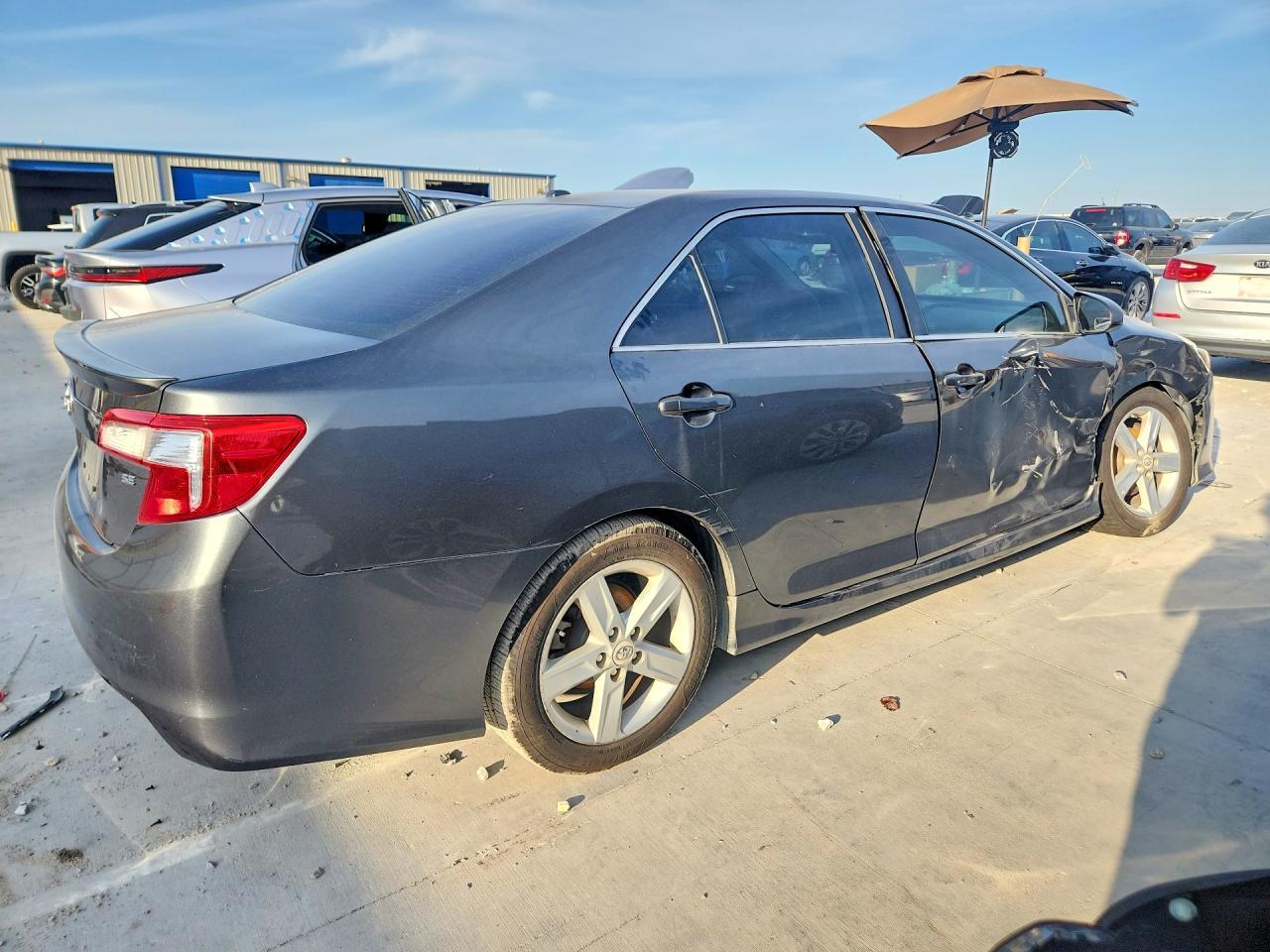 2012 Toyota Camry Se - Фото 3