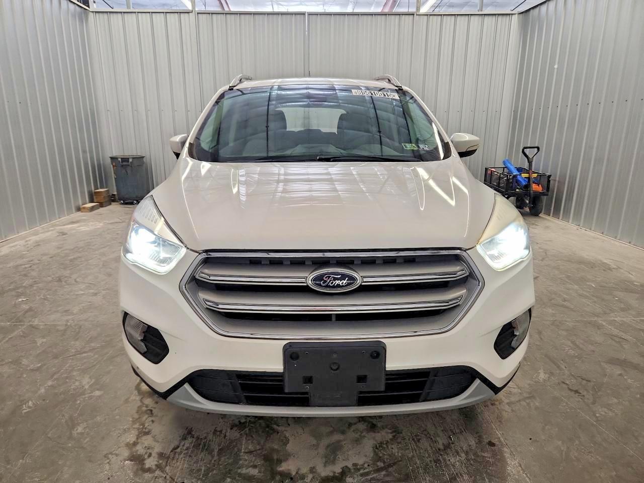 2019 Ford Escape Titanium - Фото 5