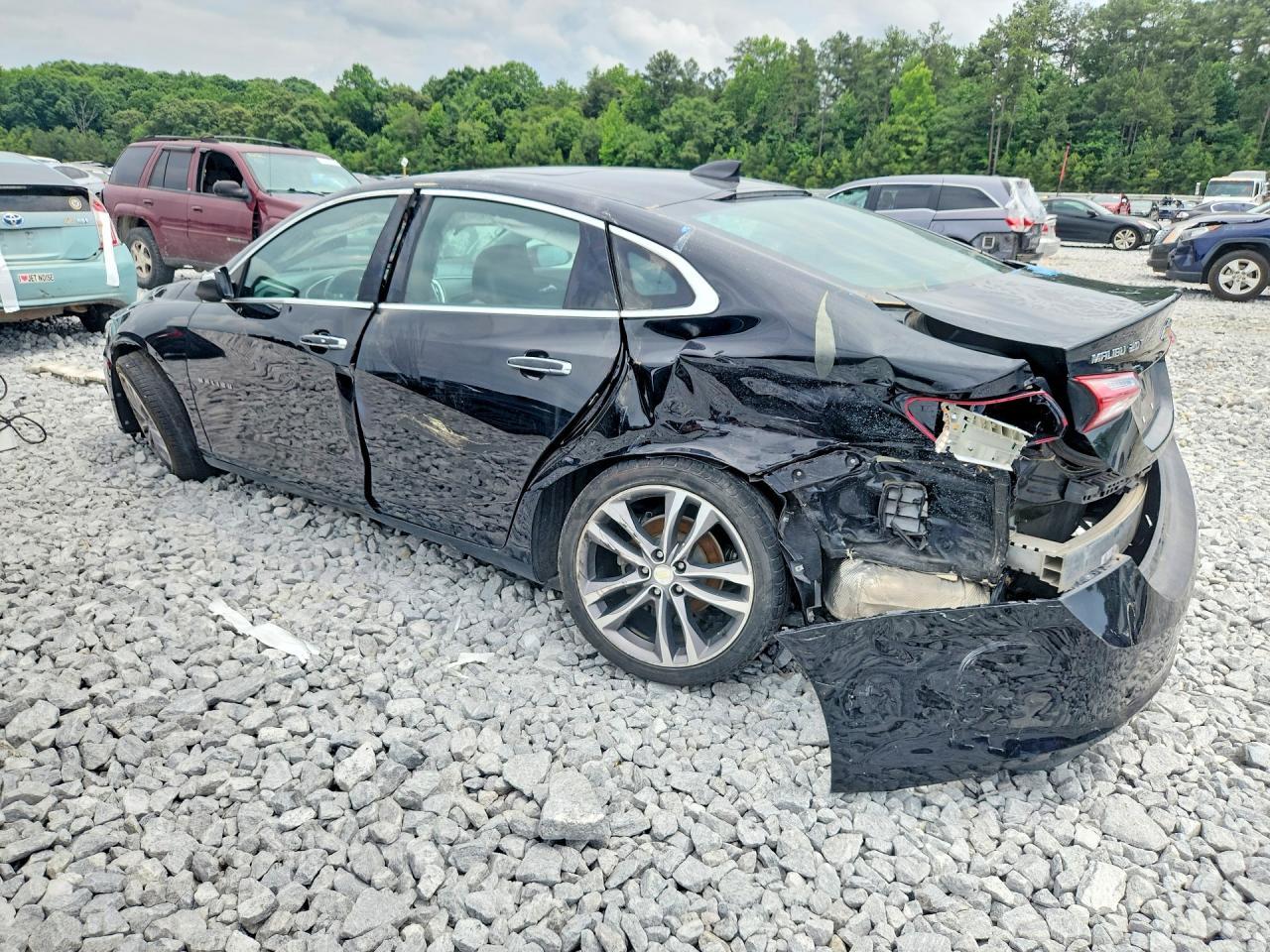 2020 Chevrolet Malibu Premier - Фото 2