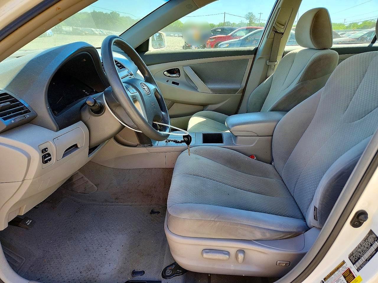 2009 Toyota Camry Le - Фото 7