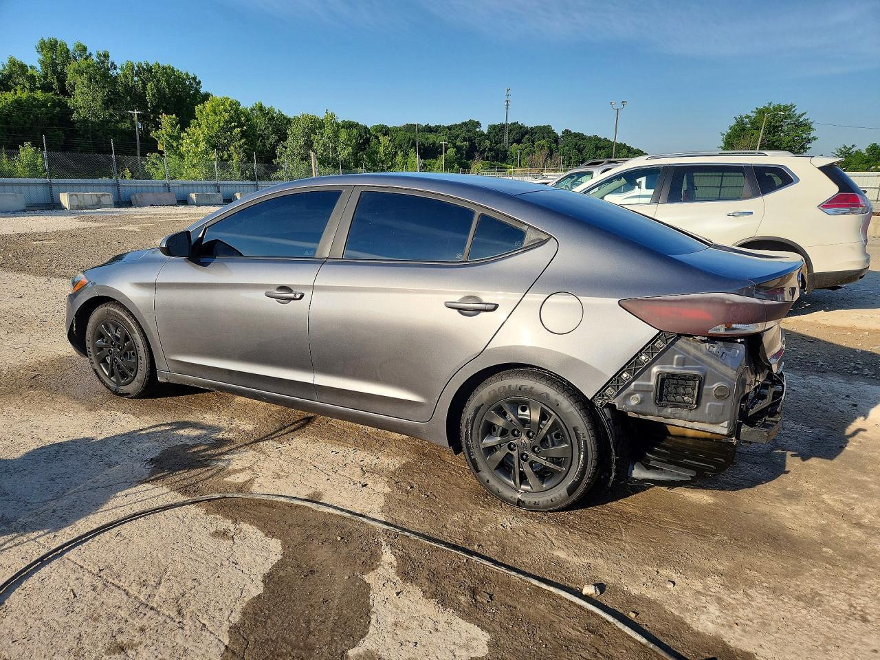 2018 Hyundai Elantra Se - Фото 2