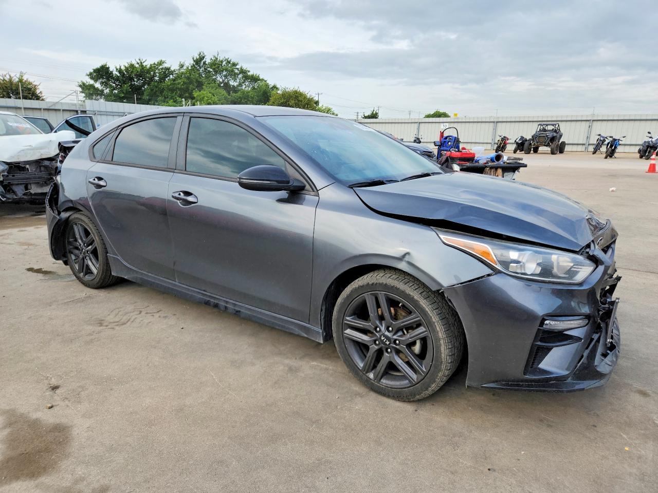 2021 Kia Forte Gt Line - Фото 4