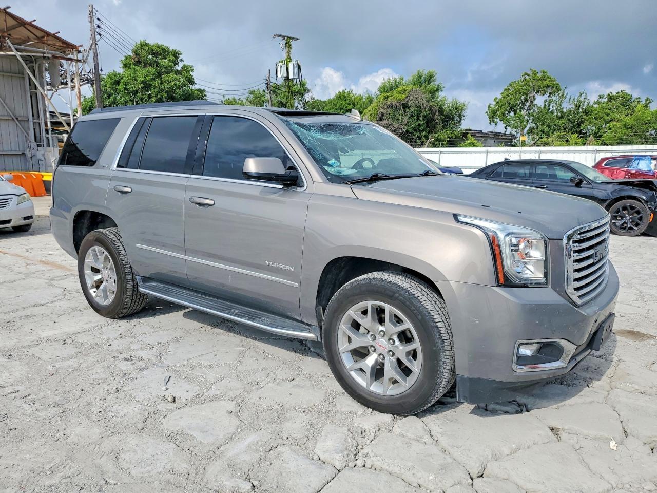 2019 GMC Yukon Slt - Image 4