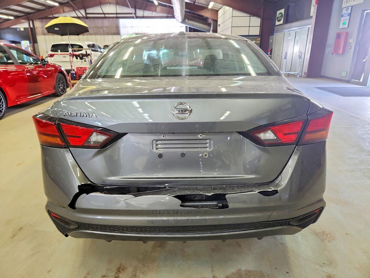 2020 Nissan Altima S - Фото 6