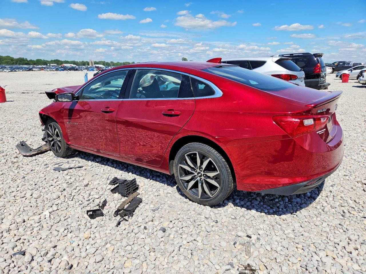 2017 Chevrolet Malibu Lt - Фото 2