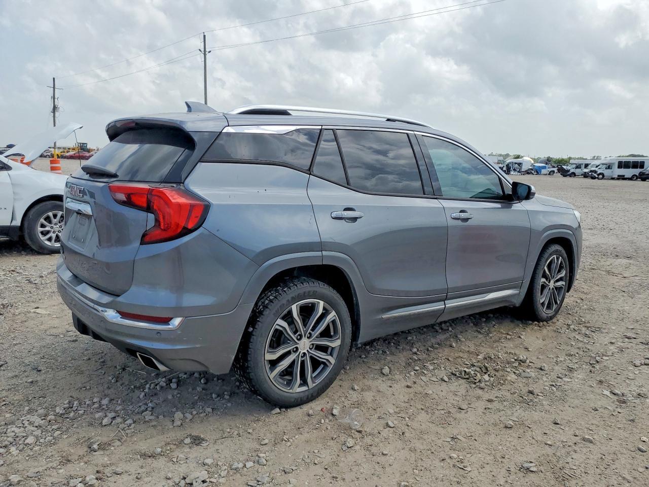 2020 GMC Terrain Denali - Фото 3