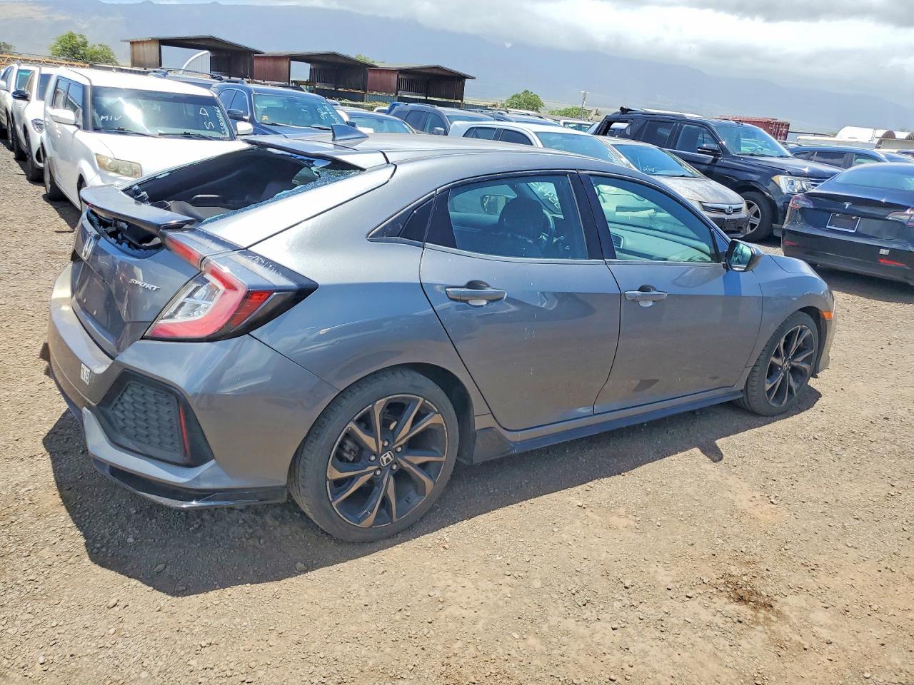 2017 Honda Civic Sport - Image 3