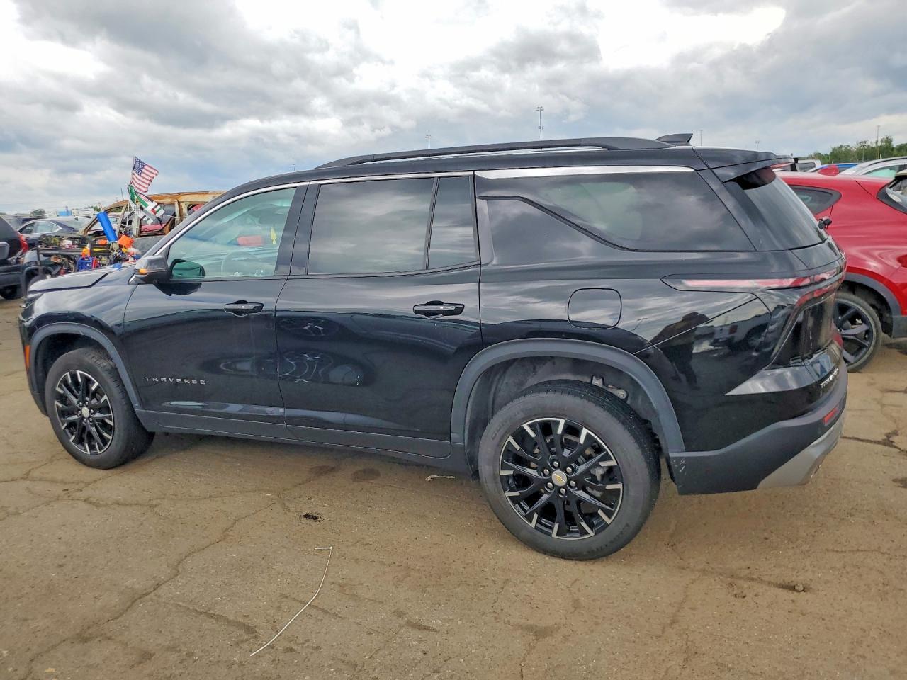 2024 Chevrolet Traverse Lt - Фото 2