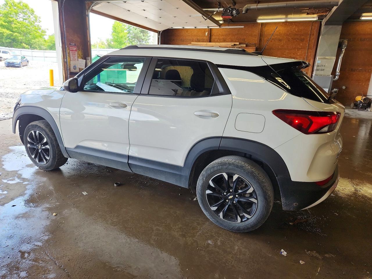 2022 Chevrolet Trailblazer Lt - Image 2