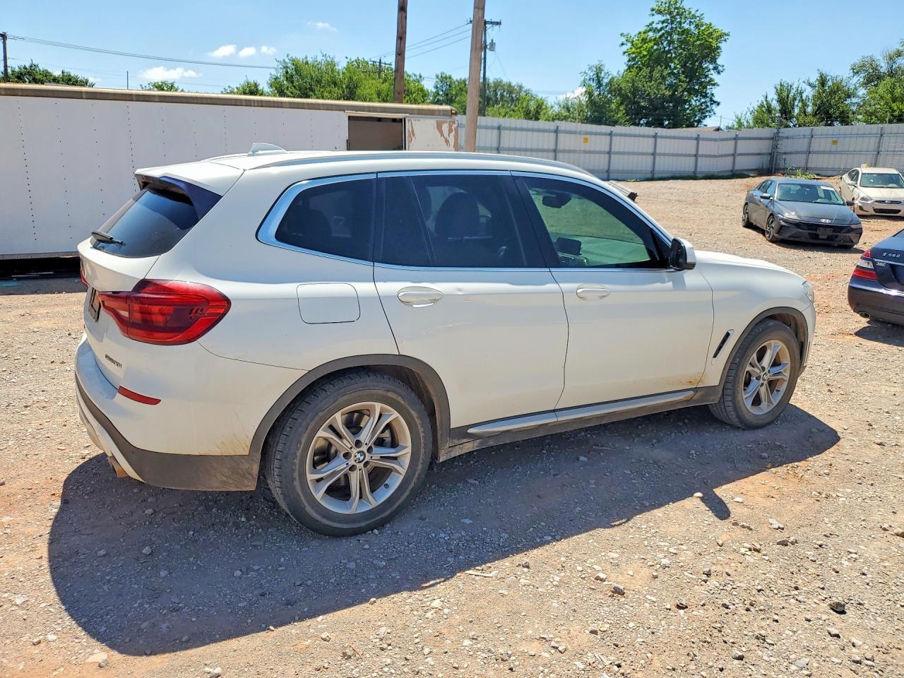 2021 BMW X3 Sdrive30I - Фото 3