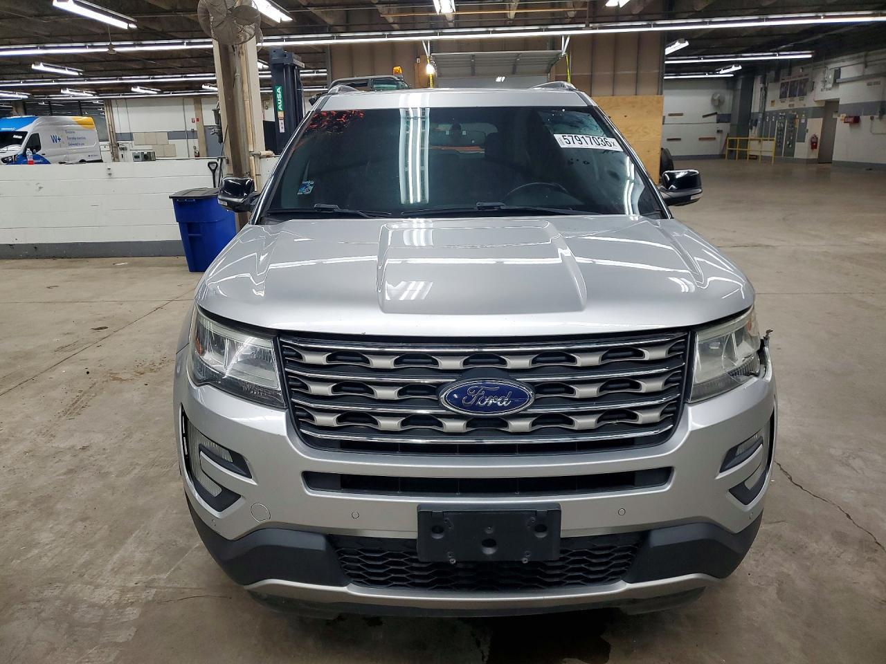 2016 Ford Explorer Xlt - Image 5