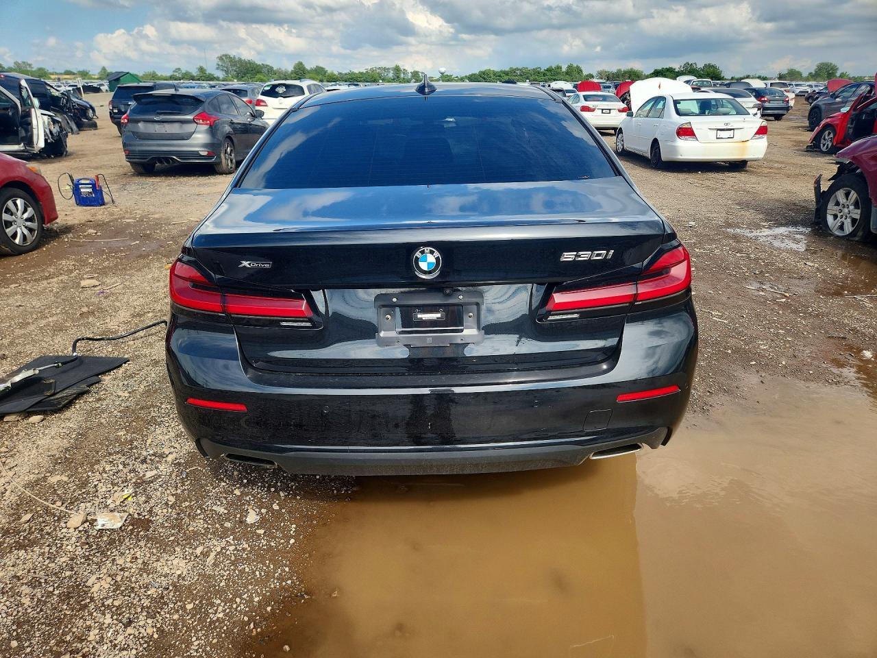 2022 BMW 530 Xi - Фото 6
