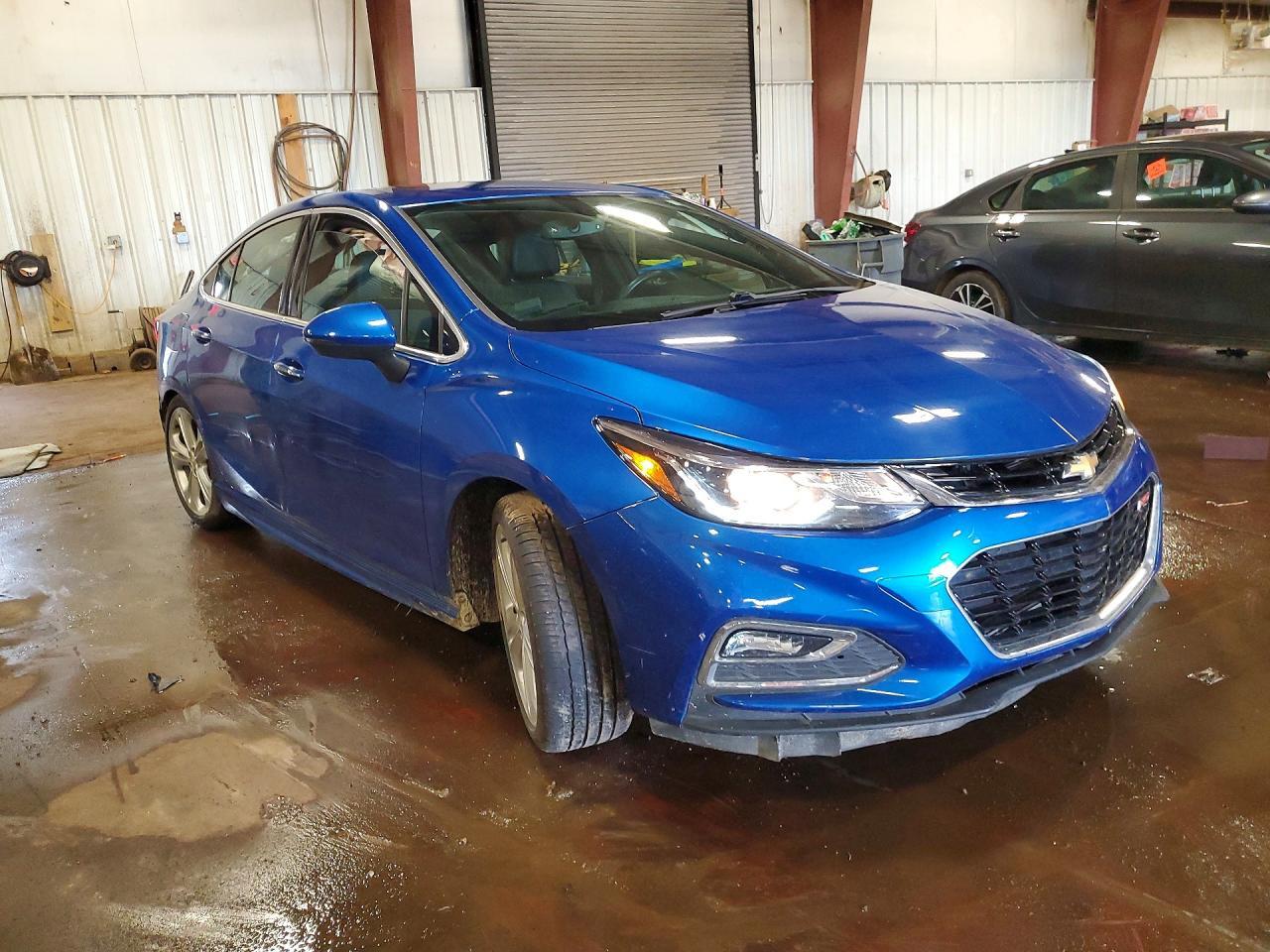 2016 Chevrolet Cruze Premier - Фото 4