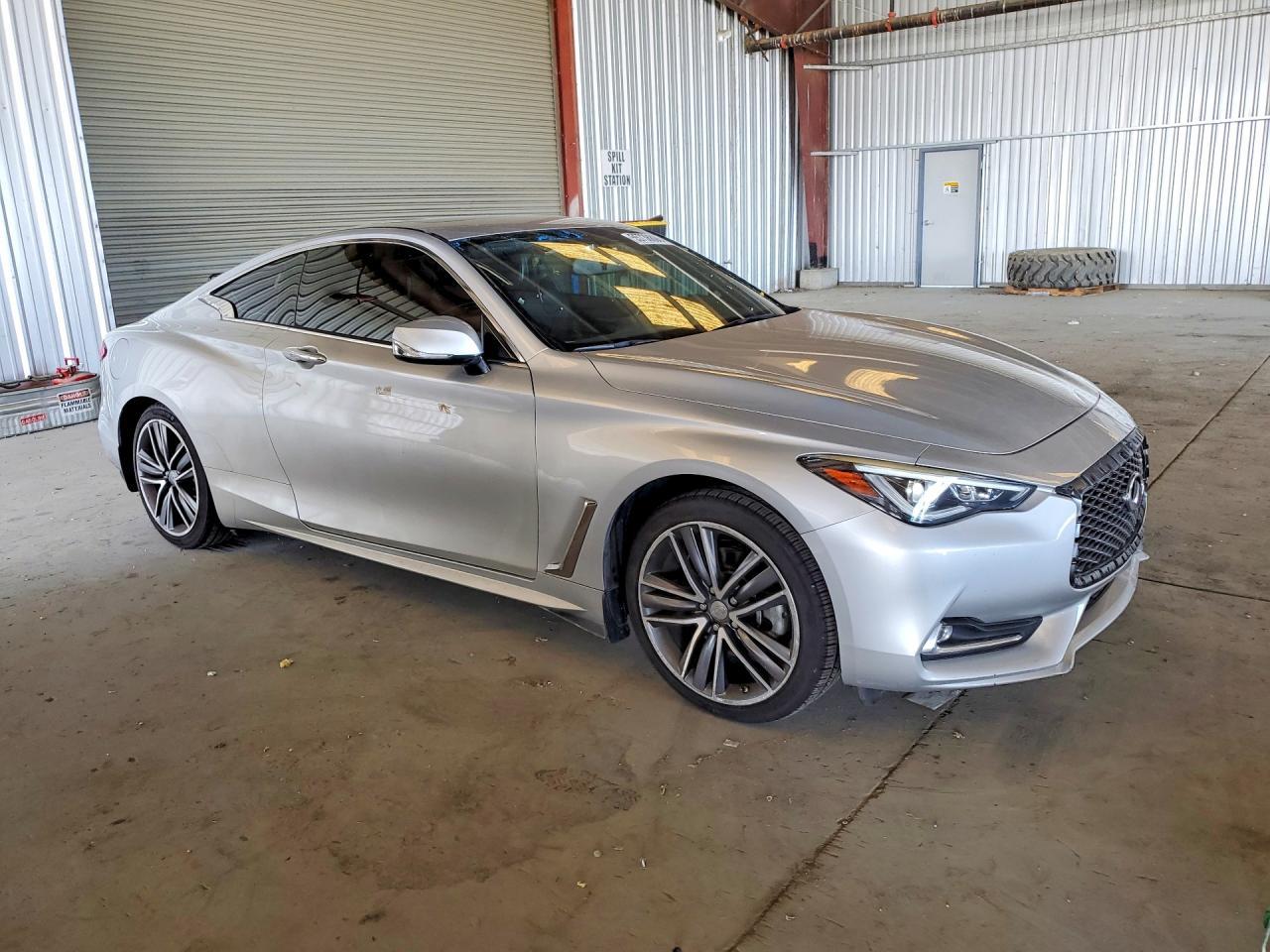 2017 Infiniti Q60 2.0T Premium - Фото 4