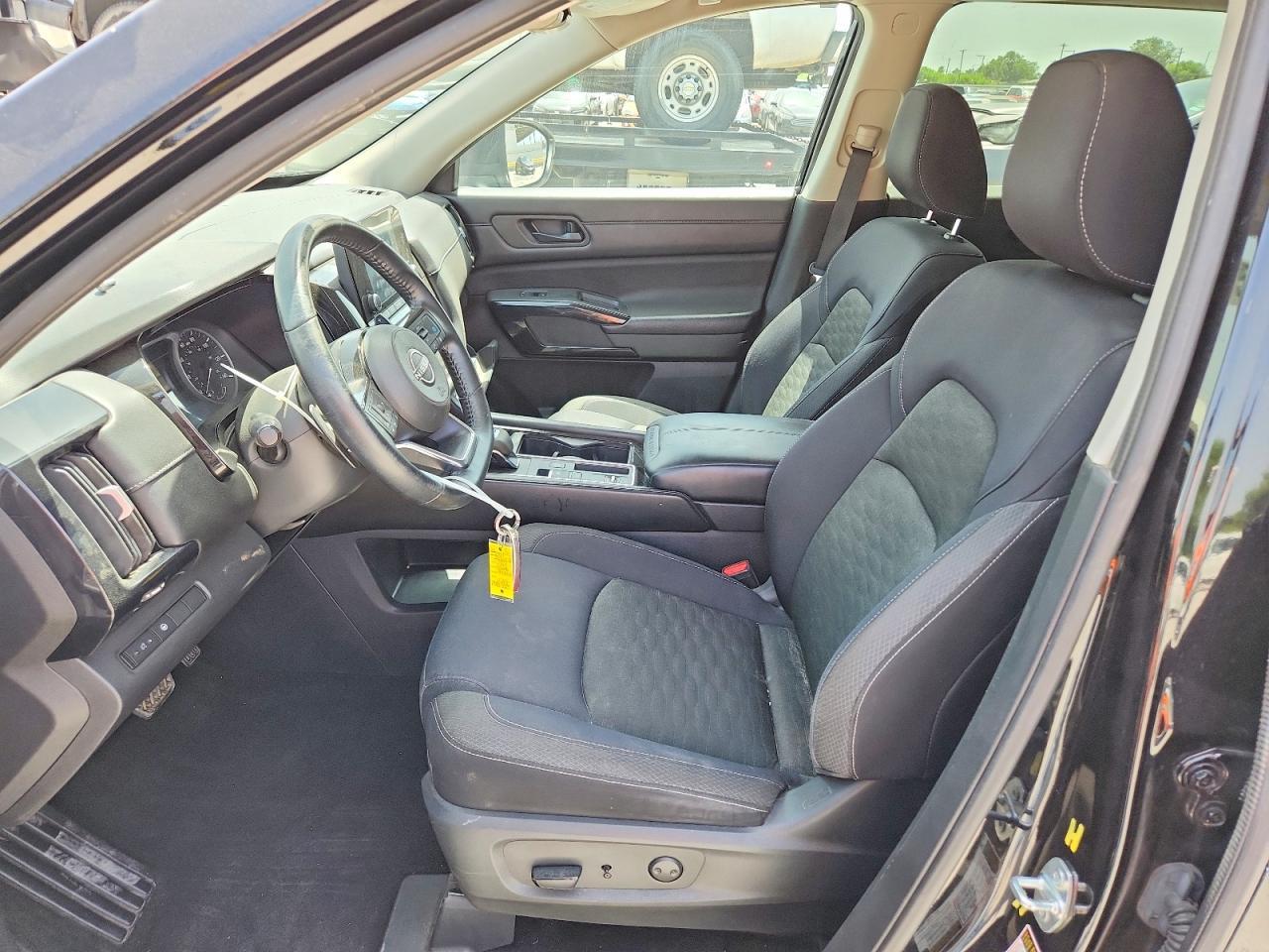 2023 Nissan Pathfinder Sv - Image 7