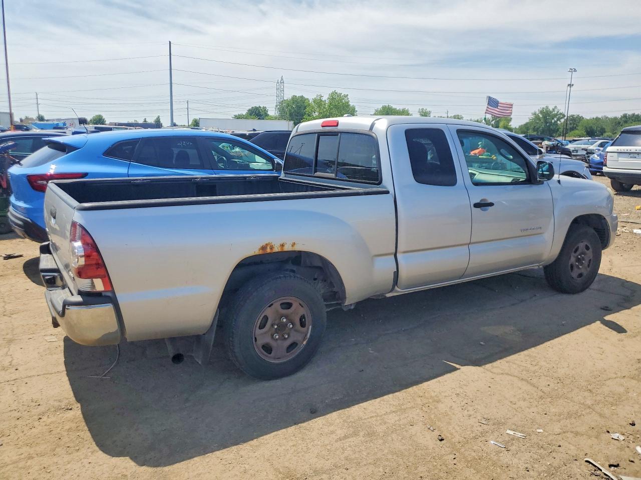 2010 Toyota Tacoma Access Cab - Image 3
