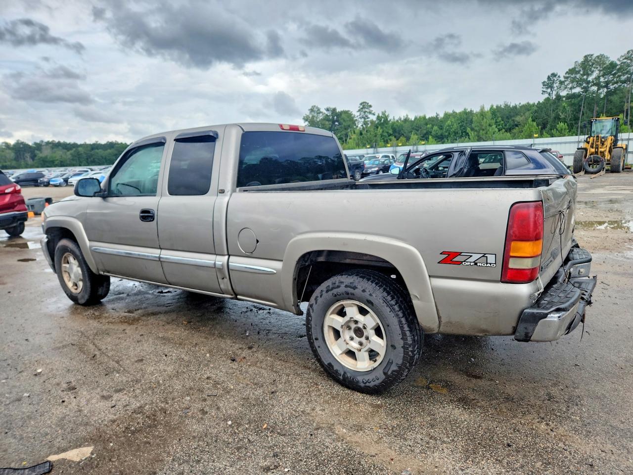 2001 GMC New Sierra K1500 - Image 2