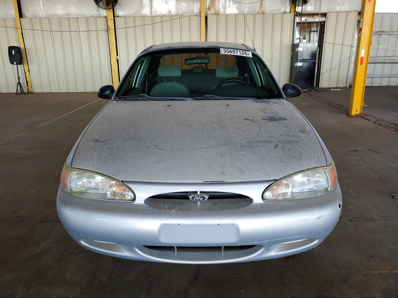 2002 Ford Escort - Image 5
