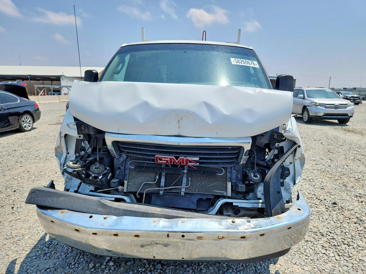 2017 GMC Savana G2500 - Фото 5