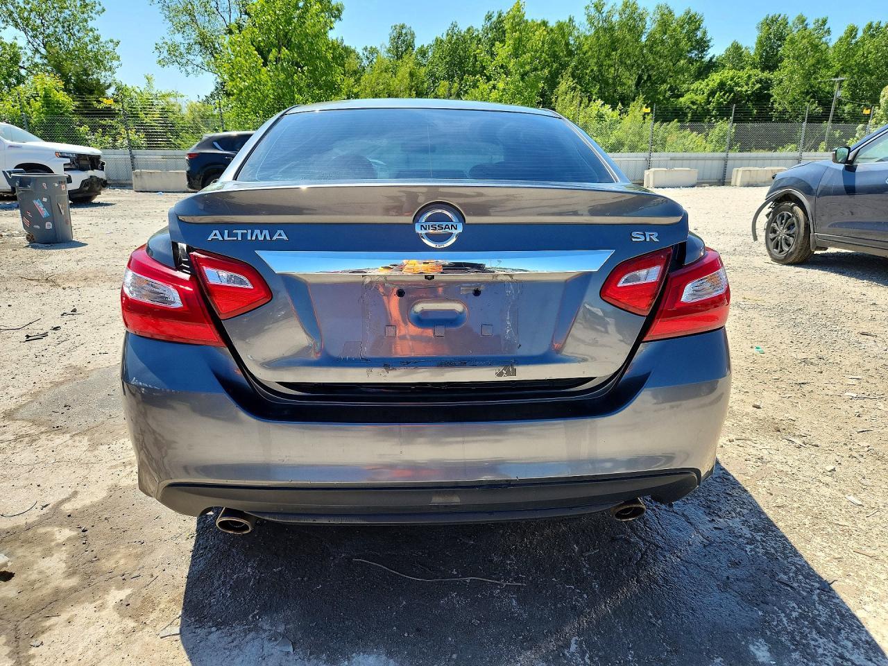 2017 Nissan Altima 2.5 Sr - Фото 6