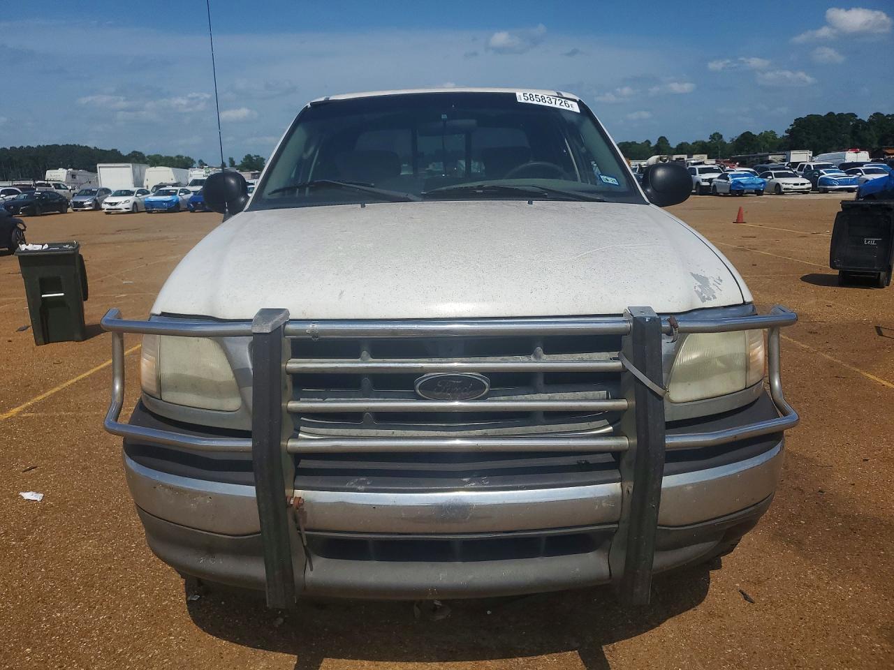 2003 Ford F150 Supercrew - Image 5