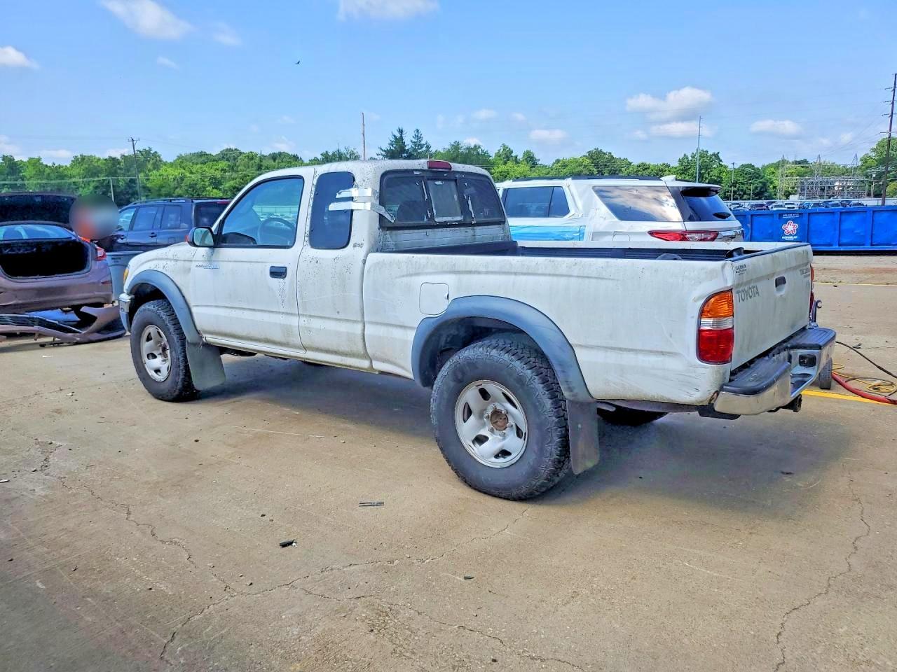 2002 Toyota Tacoma Xtracab Prerunner - Image 2