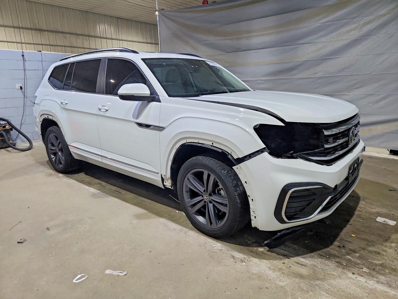 2021 Volkswagen Atlas Se - Фото 4