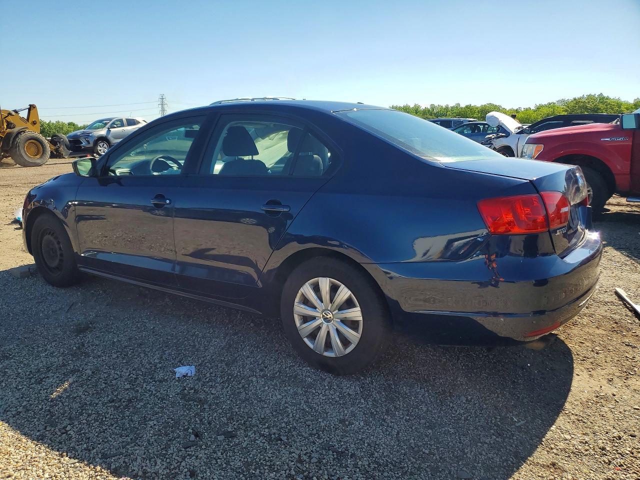 2014 Volkswagen Jetta Base/S - Фото 2