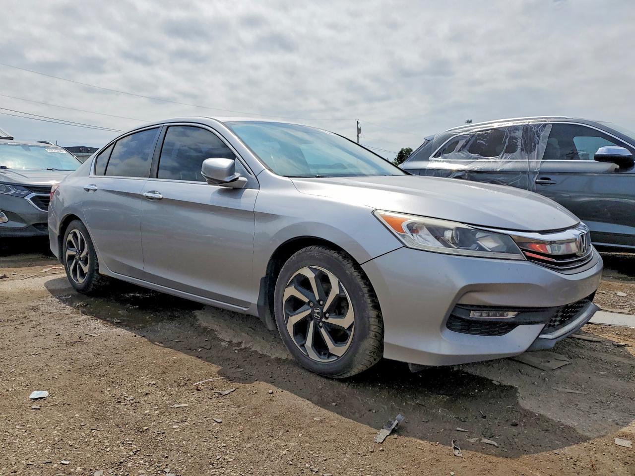 2016 Honda Accord Ex - Фото 4