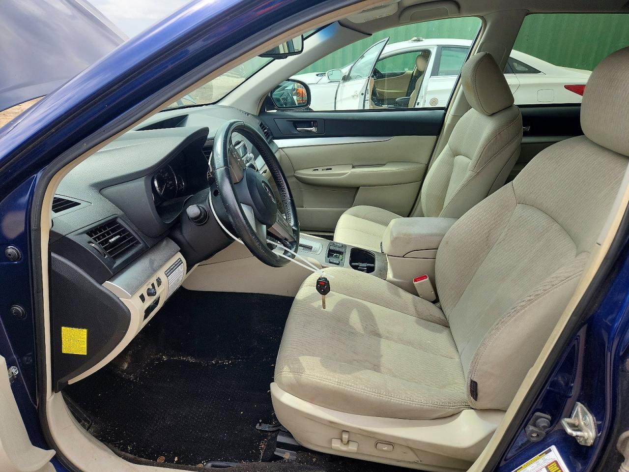 2011 Subaru Outback 2.5I Premium - Image 7