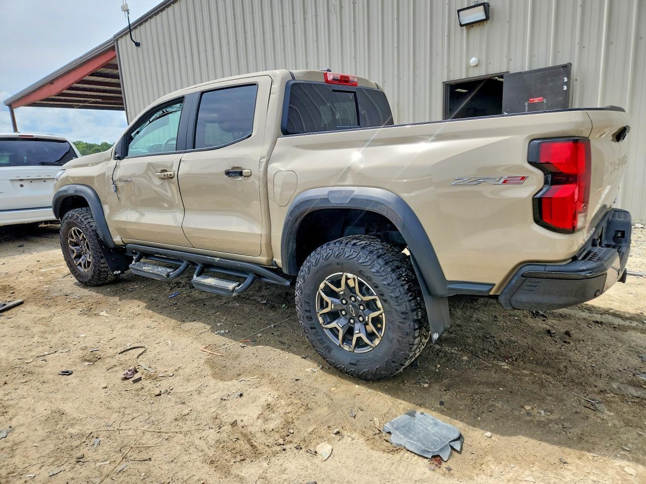 2024 Chevrolet Colorado Zr2 - Image 2
