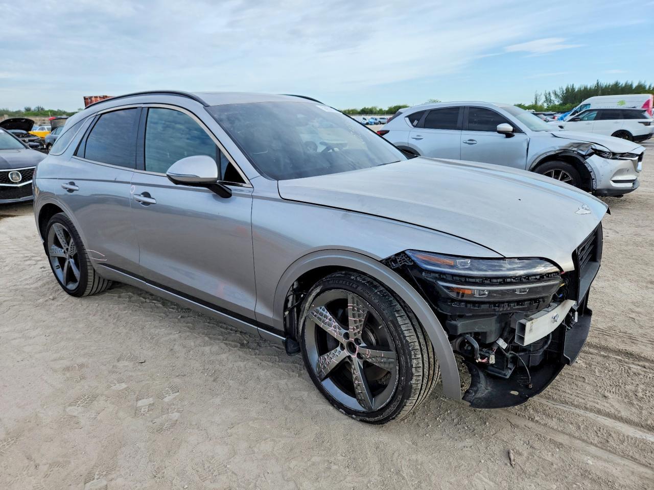 2023 Genesis Gv70 2.5T Standard - Image 4