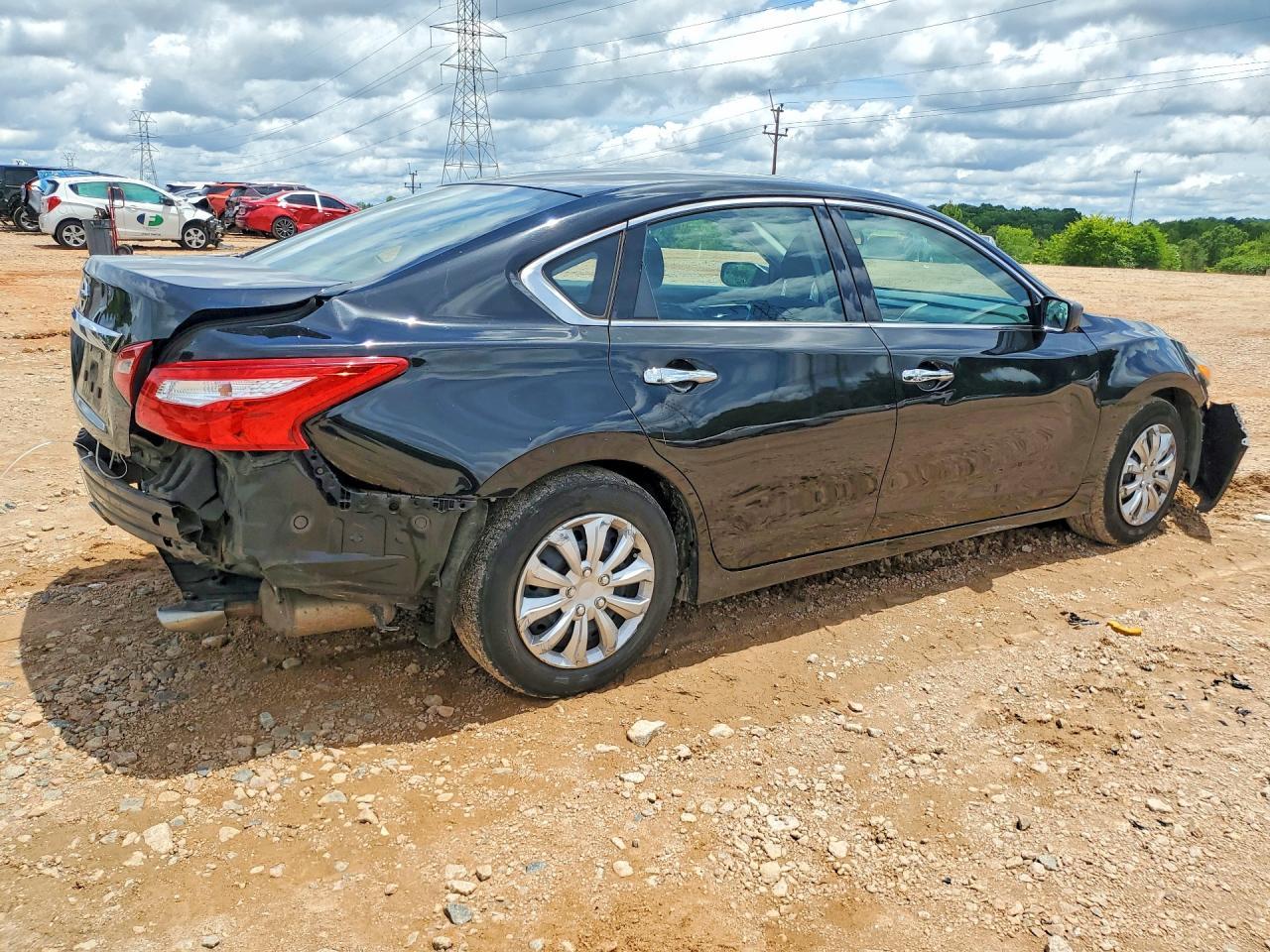 2017 Nissan Altima 2.5 S - Фото 3