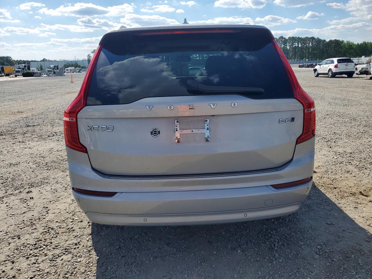 2023 Volvo Xc90 Core - Image 6