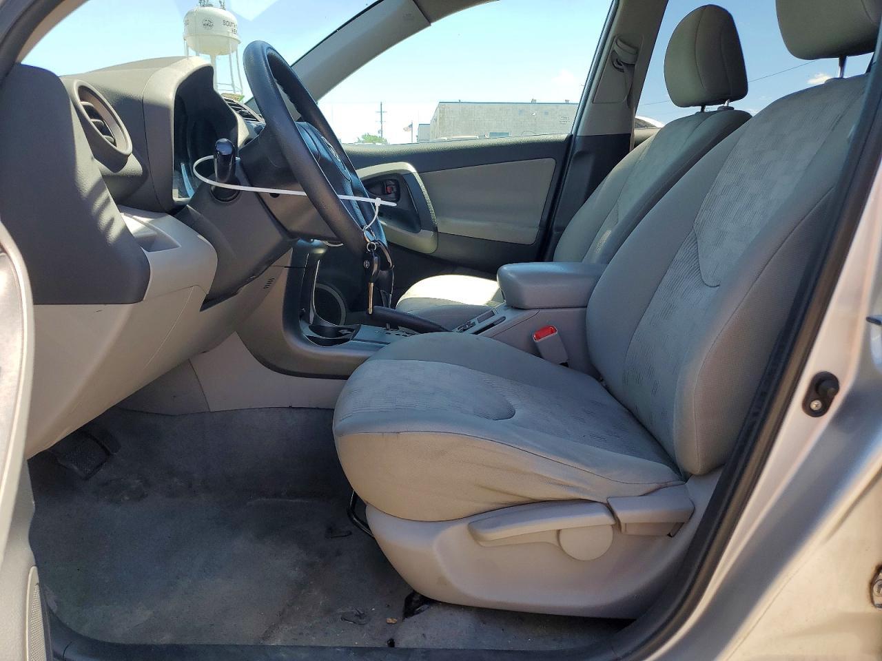 2010 Toyota Rav4 Base - Фото 7