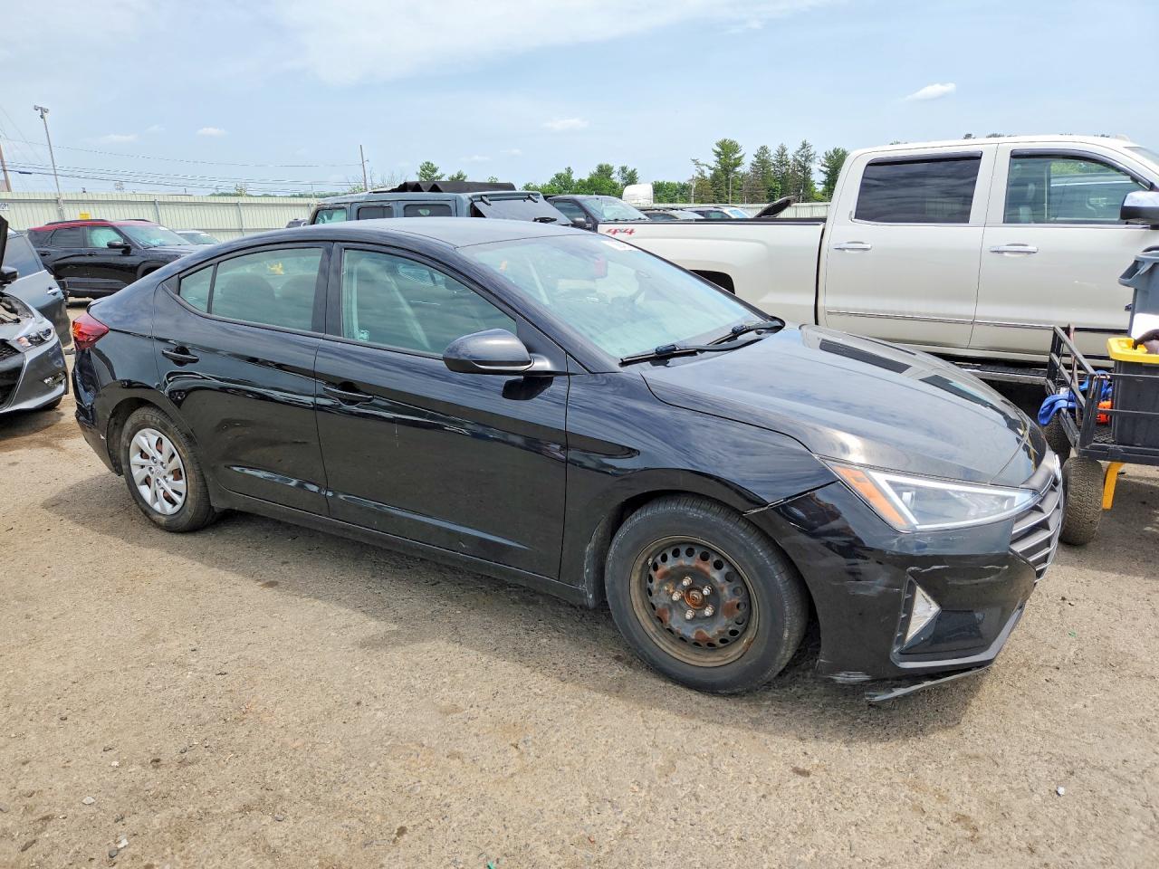 2020 Hyundai Elantra Se - Фото 4