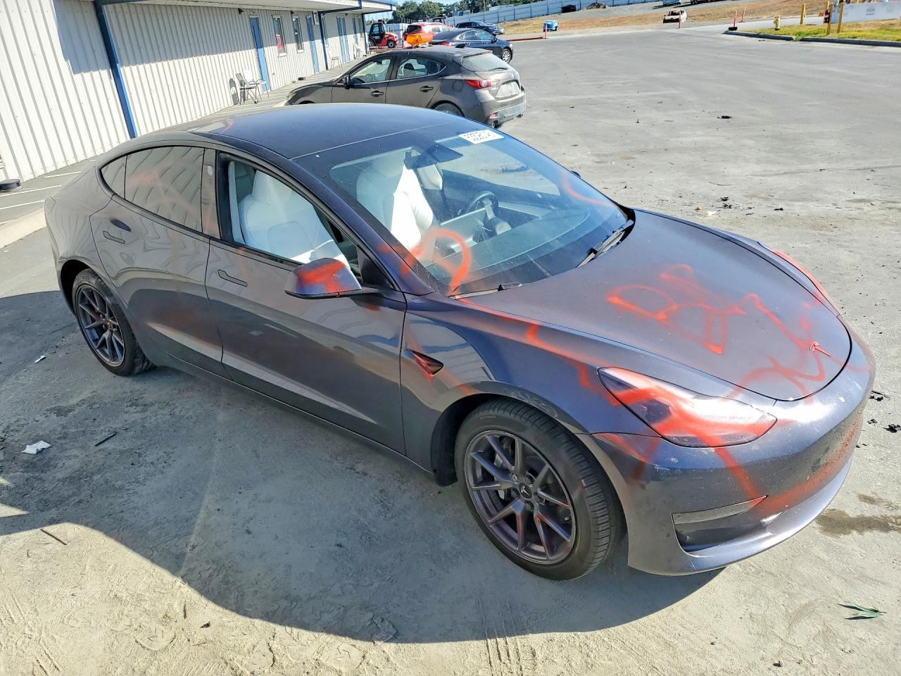 2023 Tesla Model 3 - Фото 4