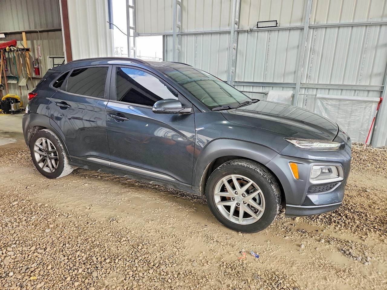 2021 Hyundai Kona Limited - Фото 4