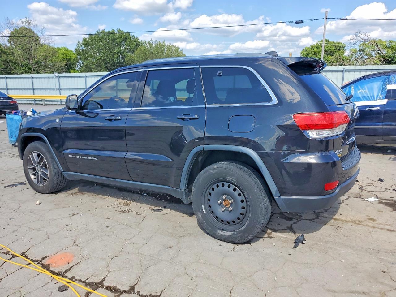 2014 Jeep Grand Cherokee Laredo - Фото 2