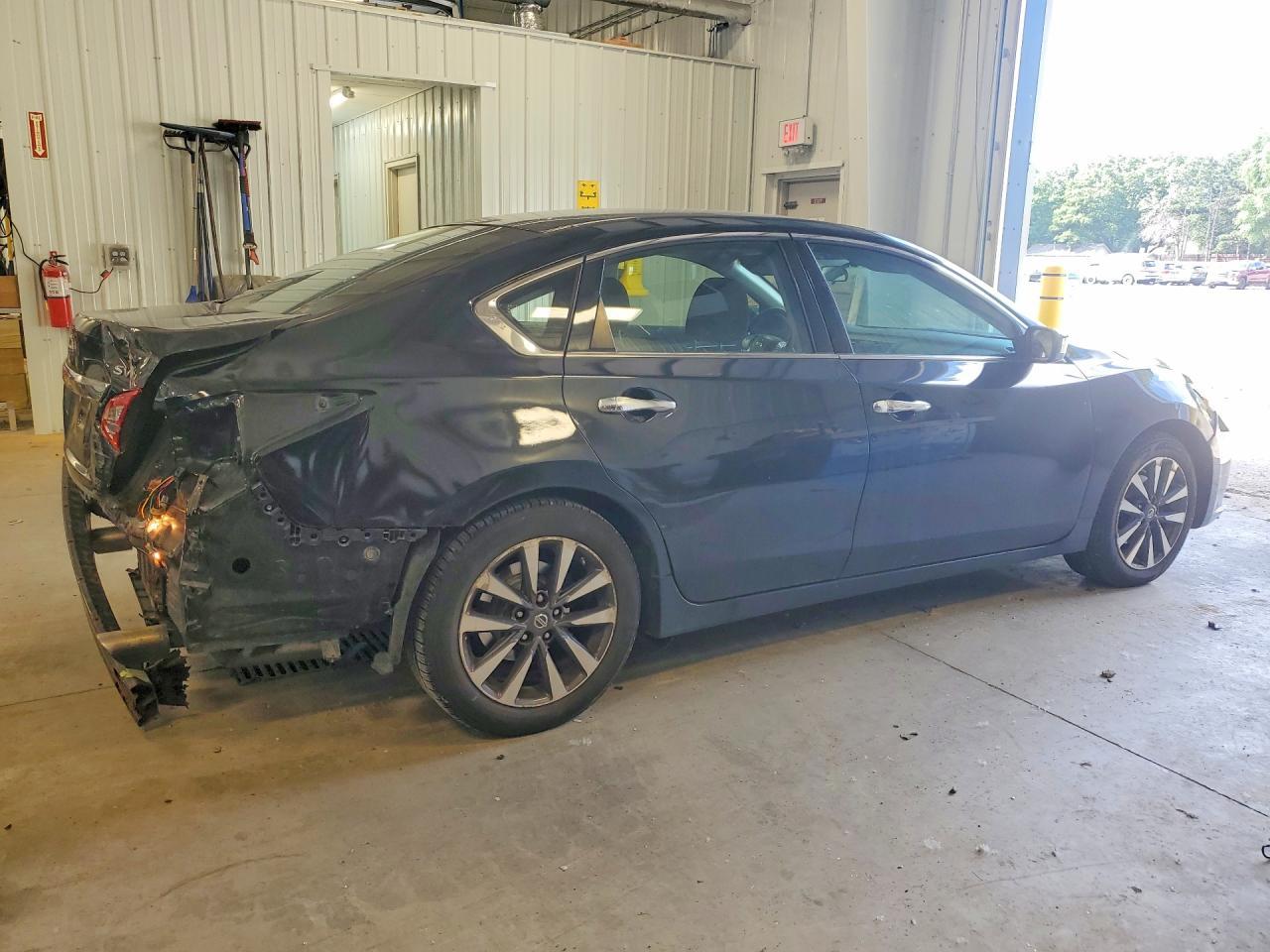 2017 Nissan Altima 2.5 S - Image 3