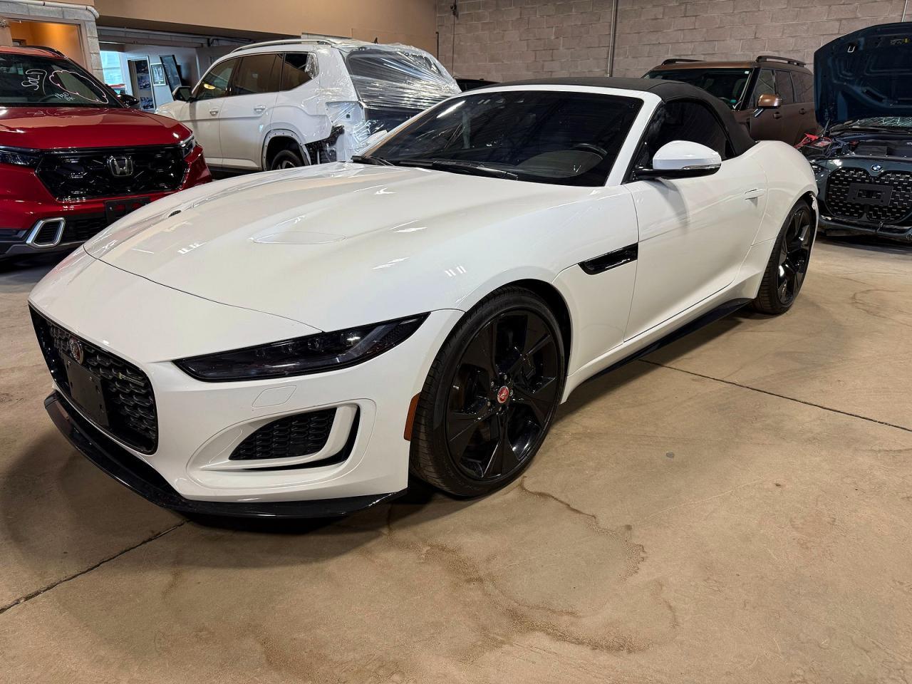 2023 Jaguar F-Type R Dynamic - Фото 2
