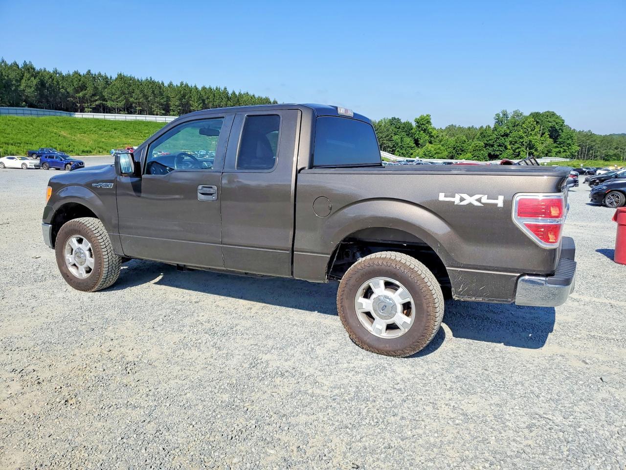 2009 Ford F150 Super Cab - Фото 2