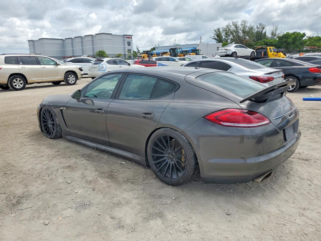 2013 Porsche Panamera 2 - Фото 2