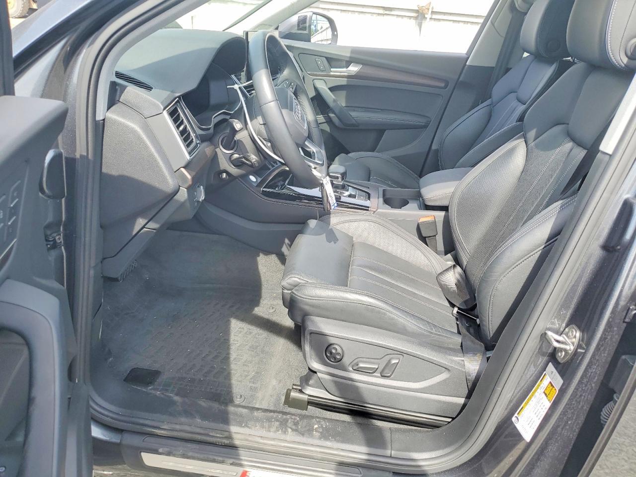 2024 Audi Q5 Premium Plus 45 - Image 7